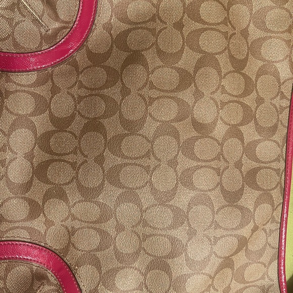 Coach use but plenty of love left. Look at pictures. - Picture 8 of 10